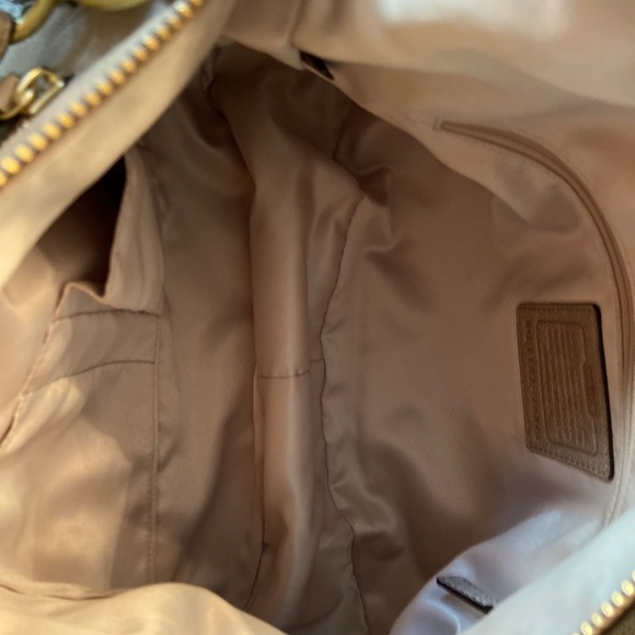 Authentic Coach handbag - Picture 7 of 7